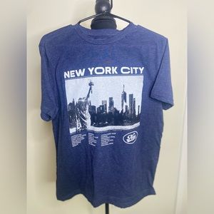 New York City - excellent condition - tshirt soft cotton knit